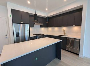 2425 166th St #0, Surrey, BC V3Z0B8