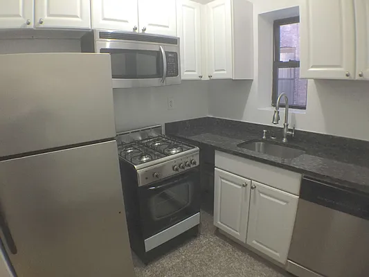 Rented by Newcastle Realty Services | media 18