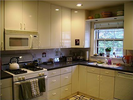 Updated Eat-In Kitchen!