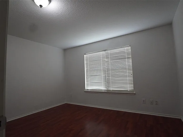 5600 War Admiral Dr — Photo 27