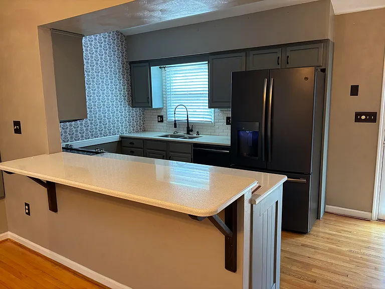 728 Harrison Ave — Photo 7