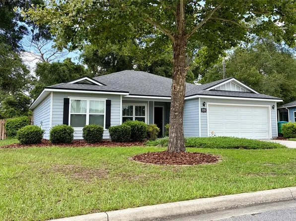 882 NW 256th Way, Newberry, FL 32669