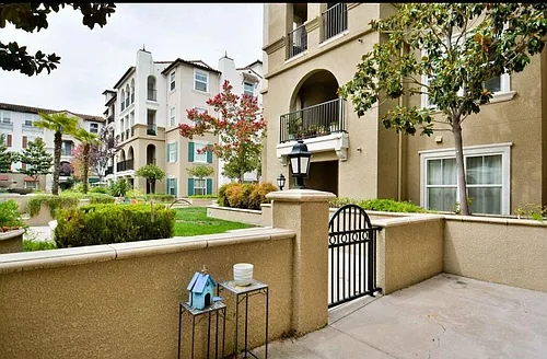 3360 Maguire Way Photo 1