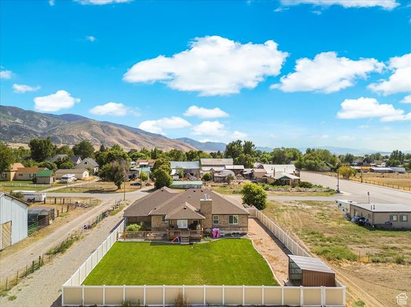 35 E 100 S, Levan, UT 84639