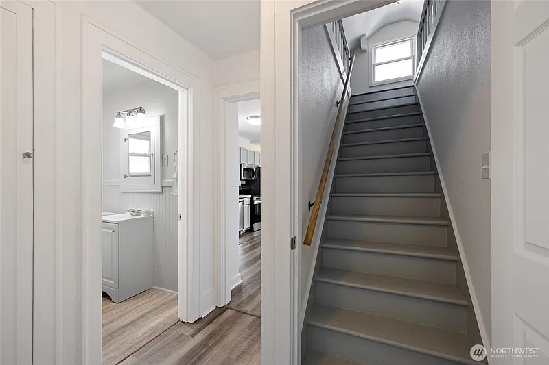 Thumbnail 18
