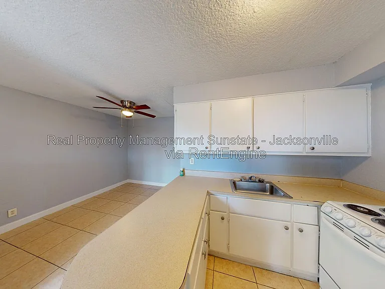 10342 Atlantic Cir #4 — Photo 6