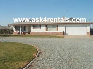 10949 Pioneer Ave, Oakdale, CA
