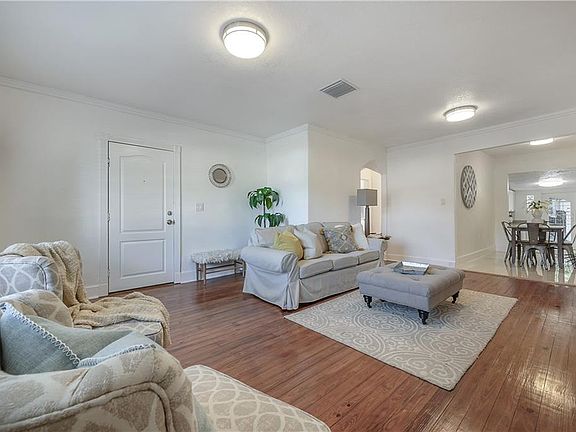 5th image of 7310 N Highland Ave
