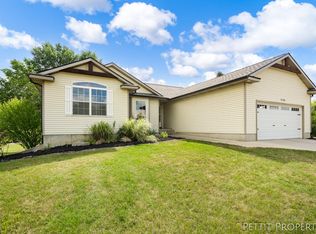 5156 Ravine Dr, Middleville, MI 49333