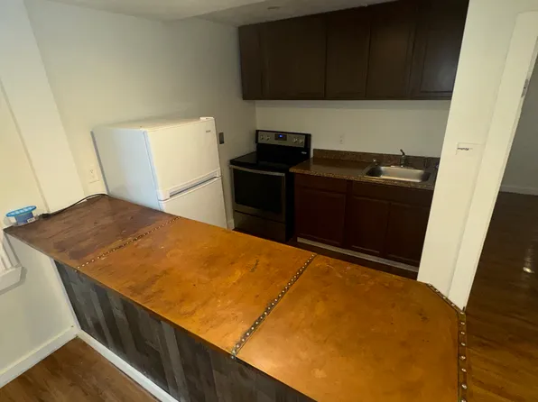 847 Pearl St APT 4, Brockton, MA 02301