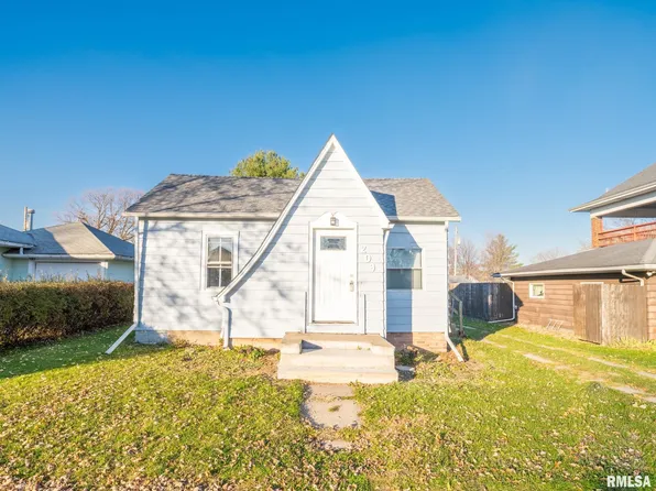 209 Chestnut St, Larose, IL 61541