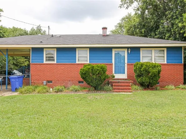2236 Hope Mills Rd, Fayetteville, NC 28304