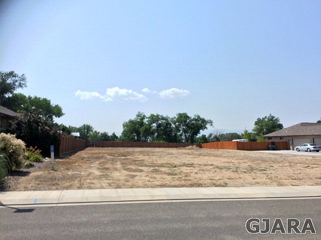1st image of 2635 New Orchard Ct
