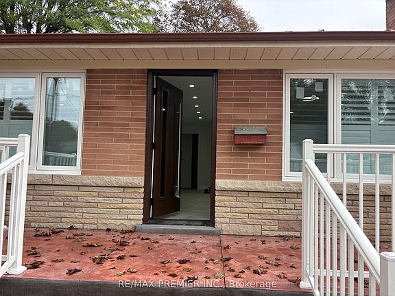 3rd image of 42 Rougecrest Dr