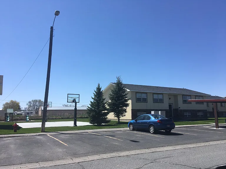 270 Carol Dr #1 — Photo 10