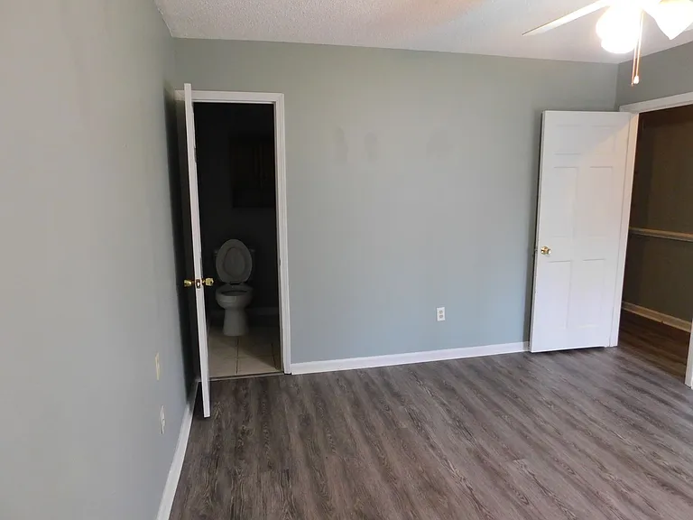 2128 Red Banks Rd N — Photo 10