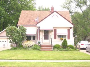 4229 W 219th St, Fairview Park, OH
