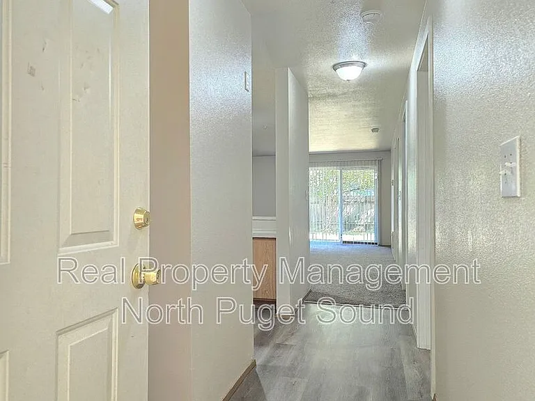 4505 100th St NE #B01 — Photo 3