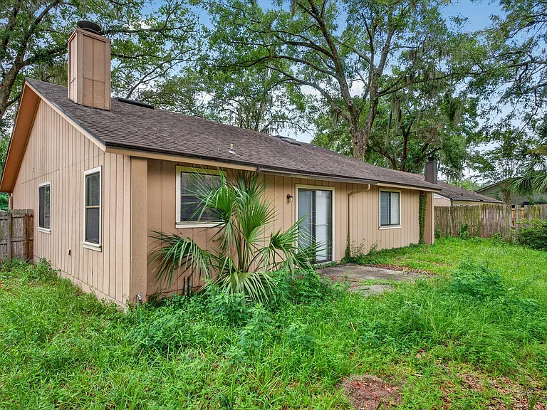 1445 Classic Oak Rd W — Photo 27