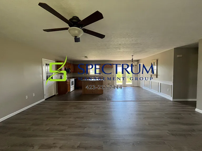 4806 Brookview Dr — Photo 2