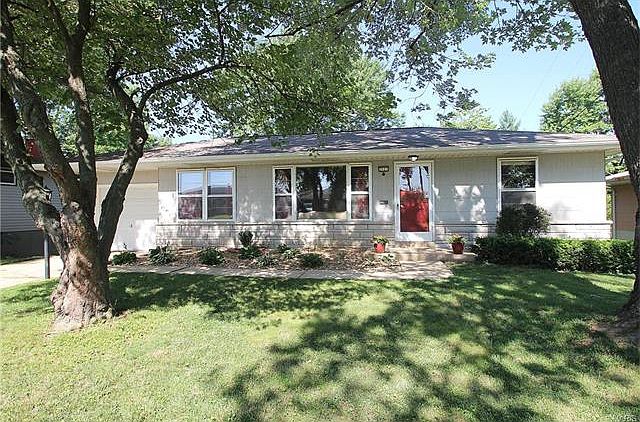 1st image of 2521 Banister Dr