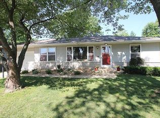 2521 Banister Dr, Saint Louis, MO 63125