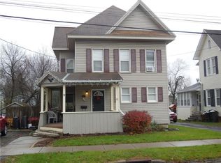 9 Pleasant St, Auburn, NY 13021