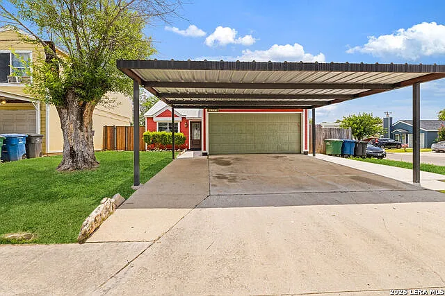 6202 Valley Pawn — Photo 2