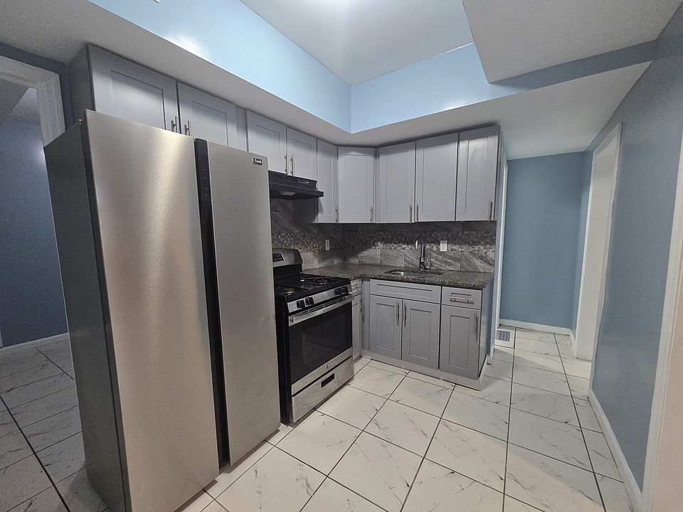 1st image of 21 Stuyvesant Ave #11L