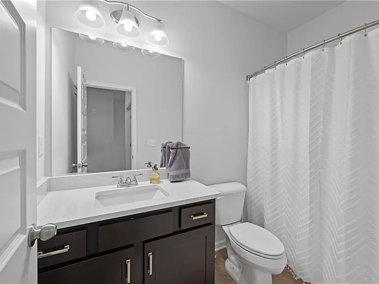 229 Dupont Dr — Photo 19