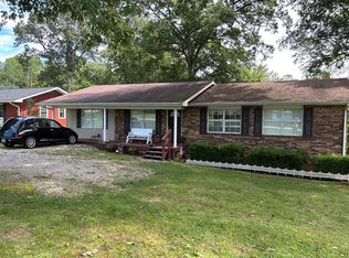 2425 Tinchtown Rd, Jamestown, TN 38556