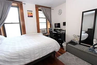 Rented by Dynamik Realty