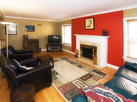 5th image of 1363 Andrew Dr
