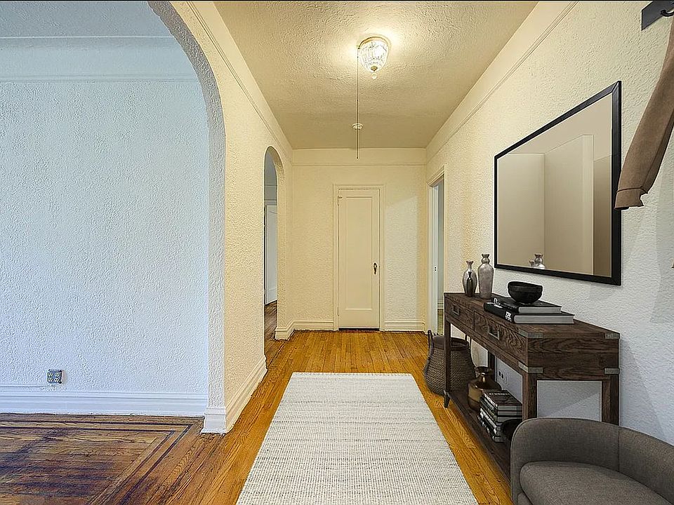 1st image of 10914 Ascan Ave APT 4J