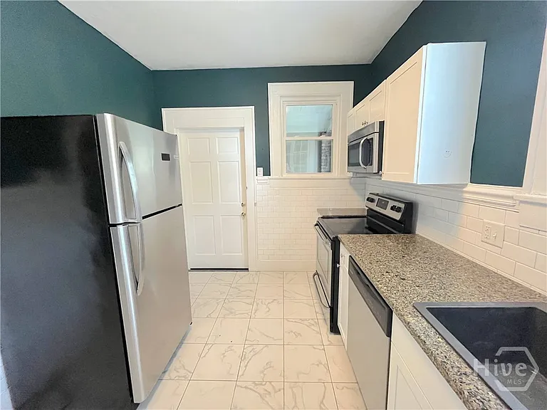 19 W 50th St #19 — Photo 10