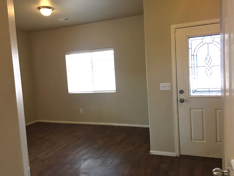 front living room / office