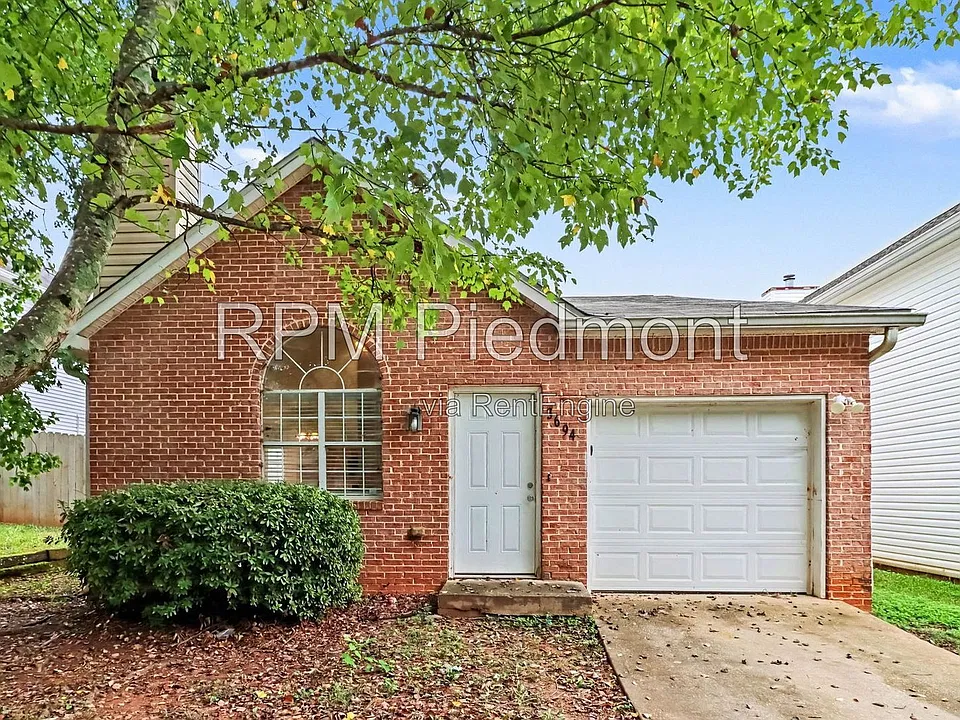 3694 Sapphire Ct