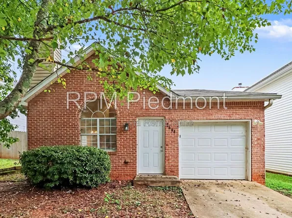 3694 Sapphire Ct, Decatur, GA 30034