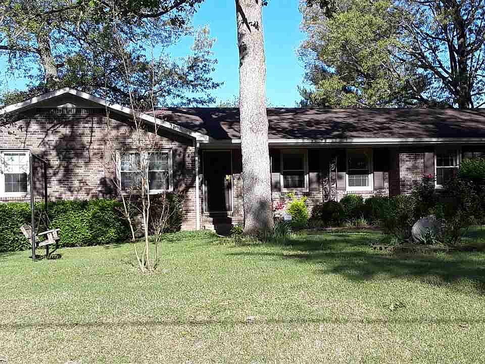 1st image of 153 Dogwood Dr