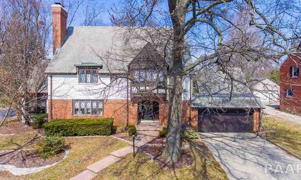 1st image of 317 W Hollyridge Cir