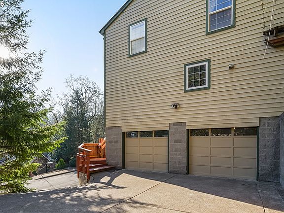 3rd image of 357 W 37th Ave