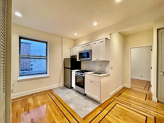 Rented by J & L Holding Corporation | media 4