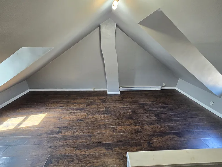411 Cedar St — Photo 18
