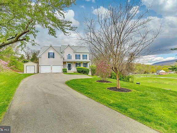 2nd image of 10304 Easterday Ct