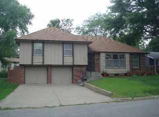 2019 Flint Rd, Emporia, KS 66801