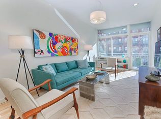 171 Henry St #3D, New York, NY 10002