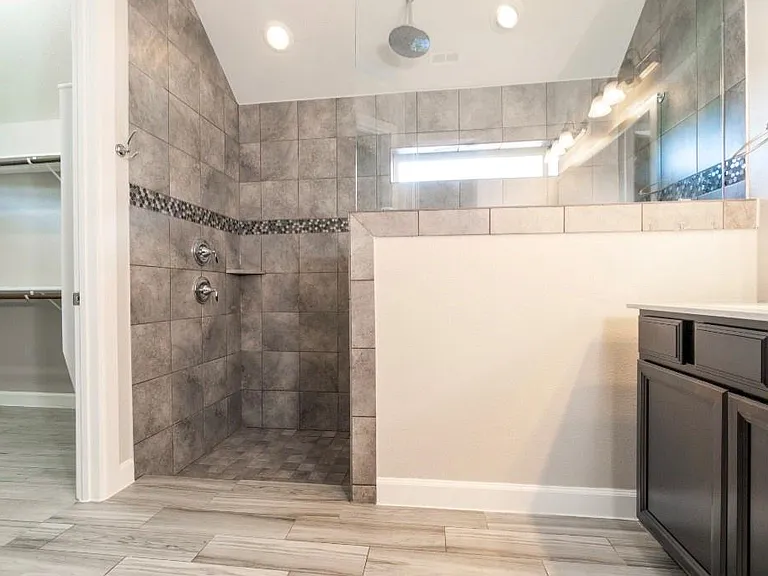 9615 Spring Ct — Photo 12