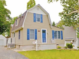 34 Woodrow Pl, West Caldwell, NJ 07006