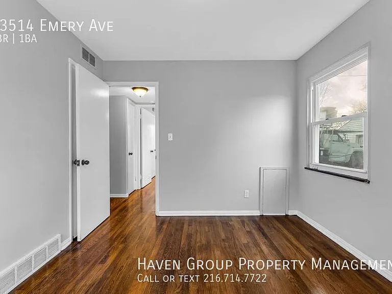 13514 Emery Ave — Photo 13