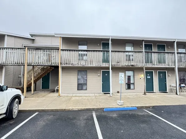 856 Highway D APT 53, Osage Beach, MO 65065